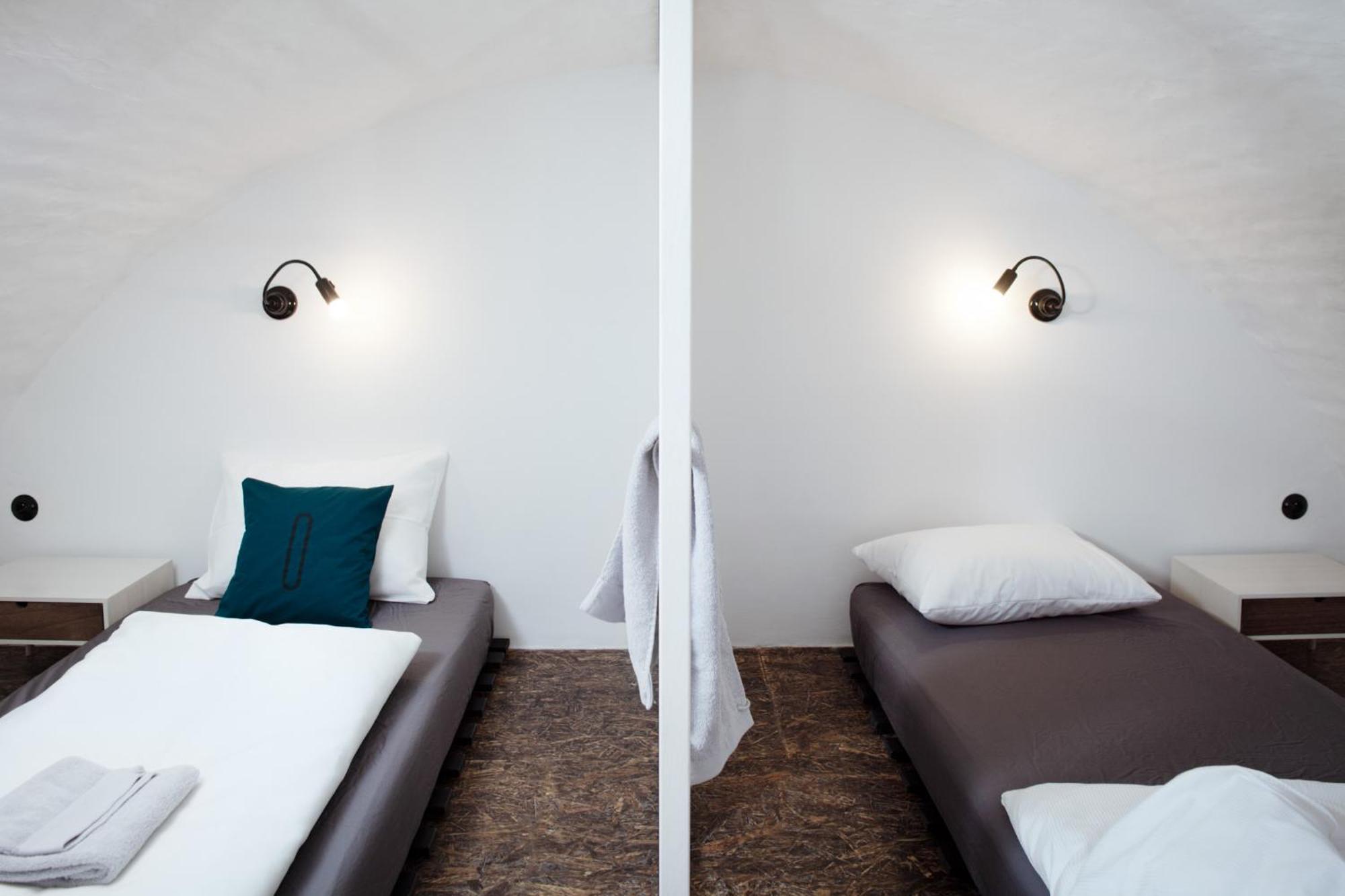 Long Story Short Hostel & Cafe Olomouc Exteriör bild